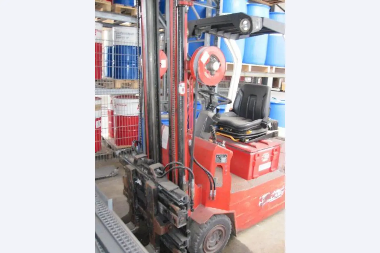 Gepflegte Flurförderfahrzeuge-2